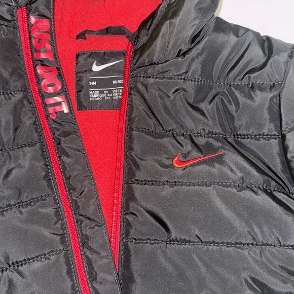 Nike kids essential padded Jacket - Picture 8 of 11